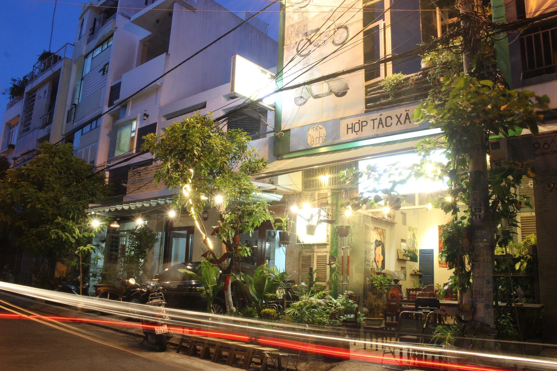 quan-ca-phe-tranh-hoai-co-5.jpg quan ca phe tranh hoai co 5 - Tranh hoài cổ