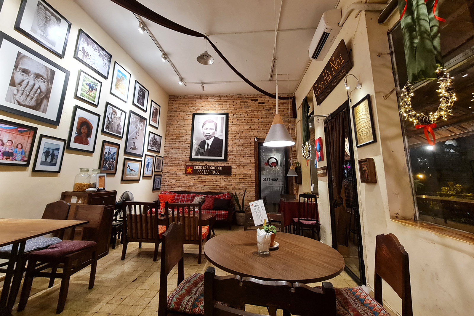 thi công thiết kế quán cafe vintage 30m2 chỉ 100 triệu ở Đà Nẵng
