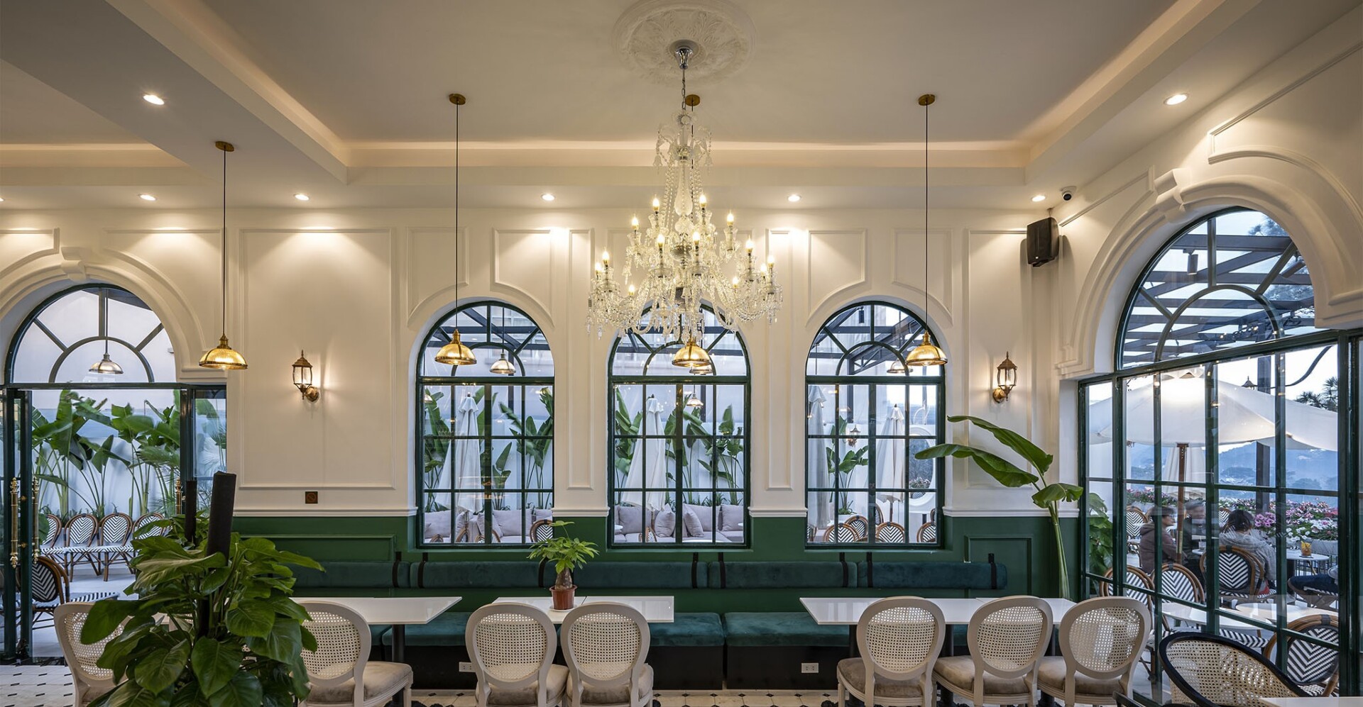 tiệm trà sữa châu Âu 100m2 chỉ 120 triệu ở Bình Dương