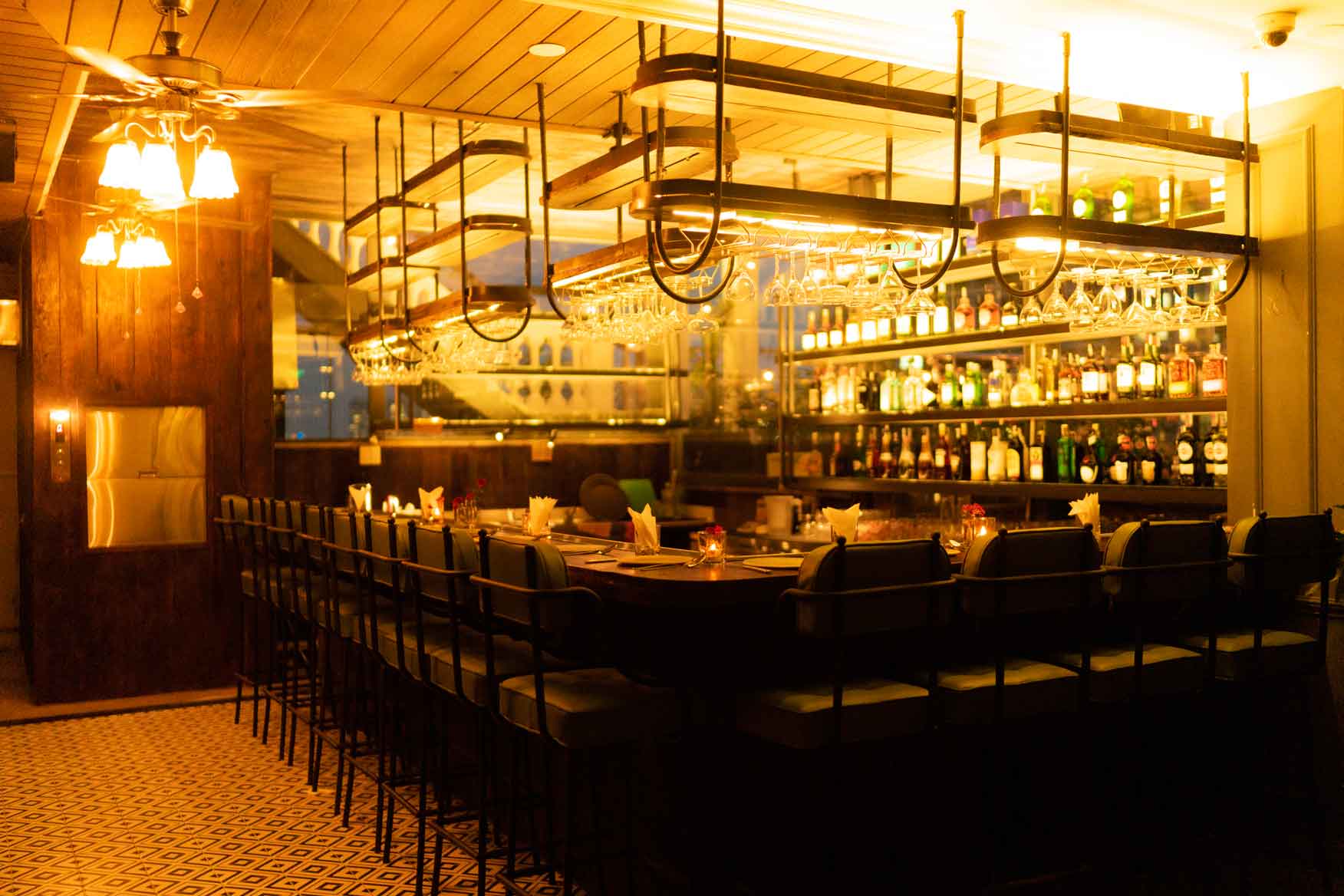 quán bar Hidden ở Đắk Lắk