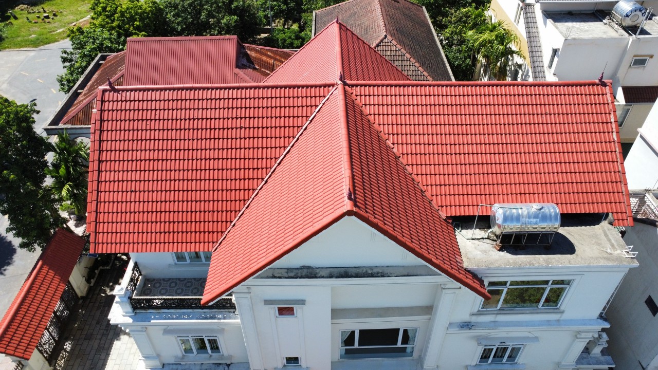 Thi công mái ngói kèo thép Hội An
