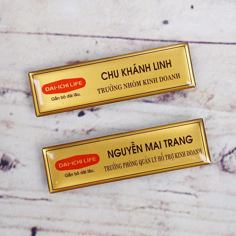 In bảng tên nhân viên mica Quy Nhơn năm 2026 – Lựa chọn hàng đầu của công ty và cửa hàng hiện đại 3 In bảng tên nhân viên mica Quy Nhơn