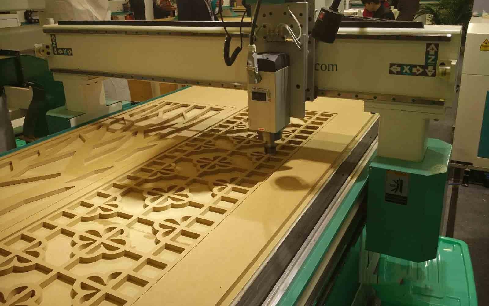 Mô tả: Khắc gỗ CNC theo yêu cầu Đà Nẵng với quà tặng tinh tế, ý nghĩa Khắc Gỗ CNC Theo Yêu Cầu Đà Nẵng 2025: Cá Nhân Hóa Không Gian Sống