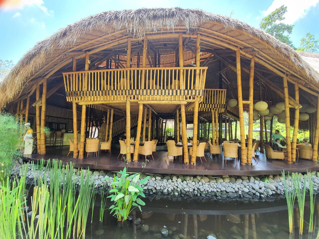 Dự án thi công mái vòm tre trúc quán cafe bởi Oha Decor.