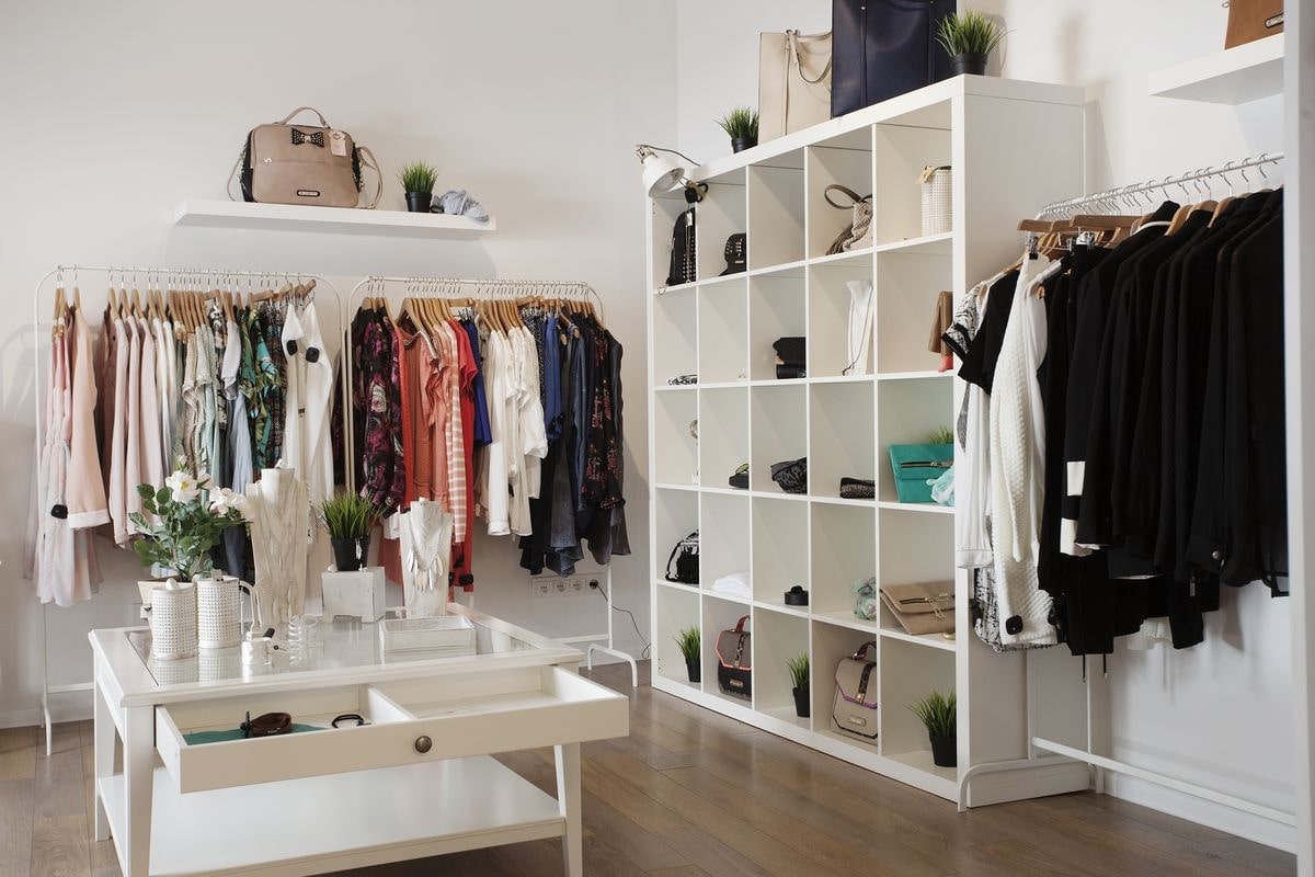 thi công nội thất shop thời trang Quảng Bình