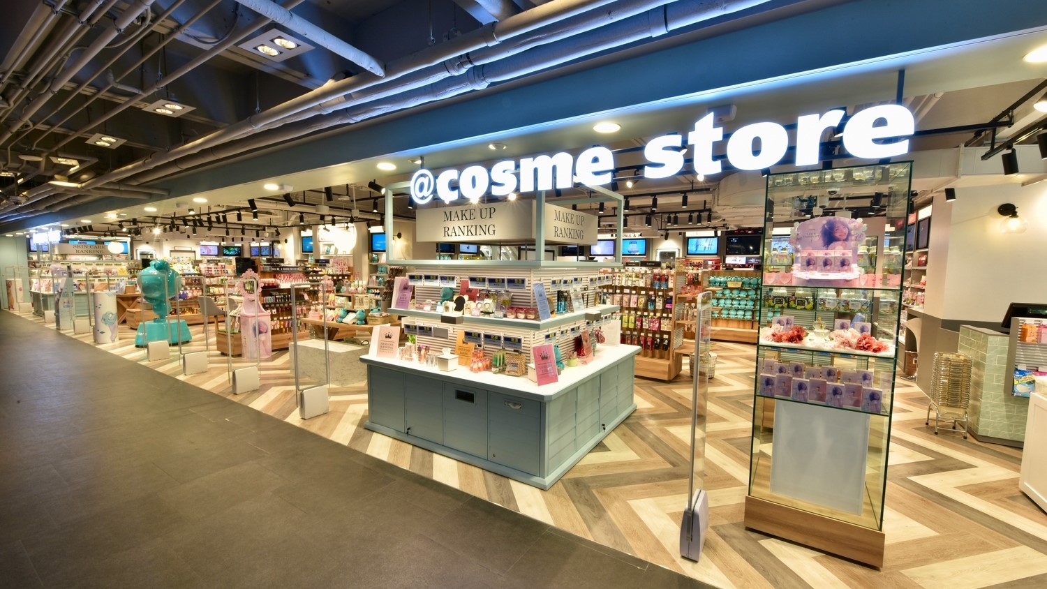 thi-cong-shop-my-pham-hue-tron-goi-2026