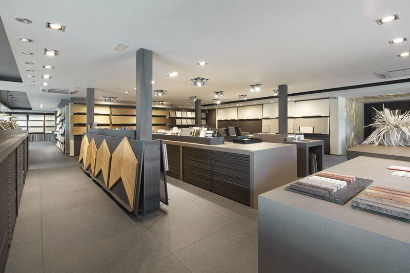 thi công showroom gạch