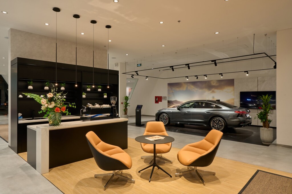 Thiết kế thi công showroom Hà Nội năm 2026 5 Thiết kế thi công showroom Hà Nội