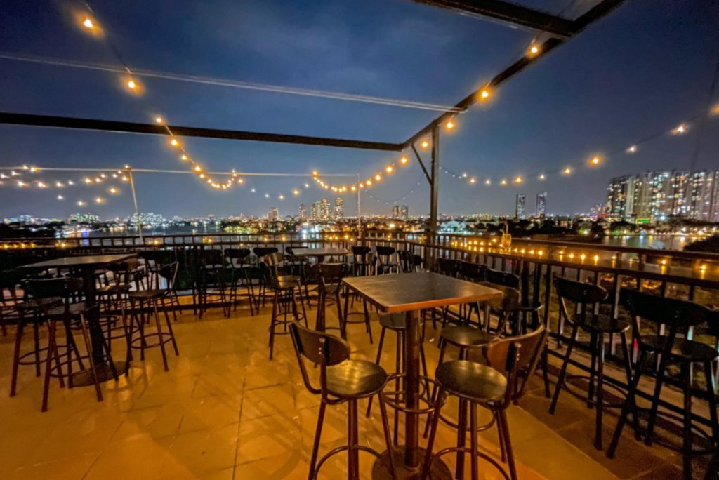 Thi công quán cafe sân thượng ở Đà Nẵng