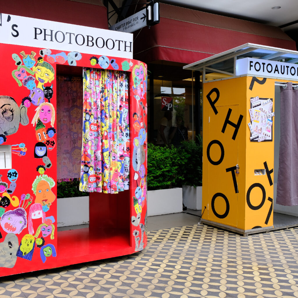 Thi Công Thiết Kế Photobooth Hà Nội Chuyên Nghiệp, Sáng Tạo Ấn Tượng 2026 1 thi-cong-thiet-ke-photobooth-ha-noi-chuyen-nghiep