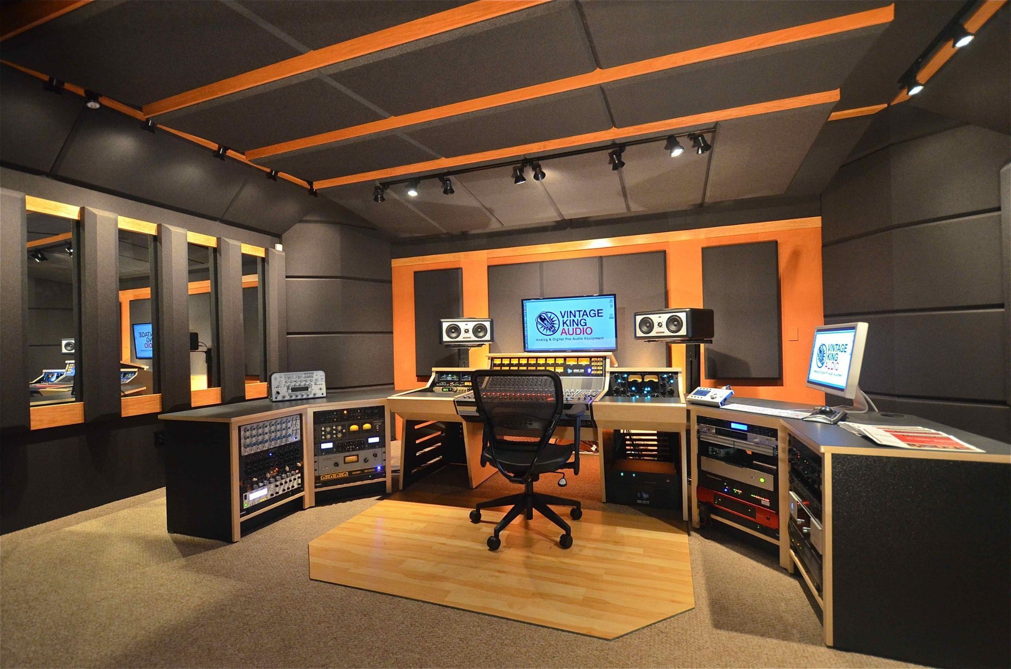 thi-cong-thiet-ke-studio-hue-chuyen-nghiep
