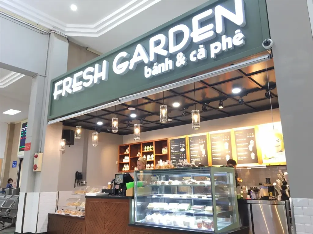 Thi công trang trí cửa hàng bánh Đà Nẵng