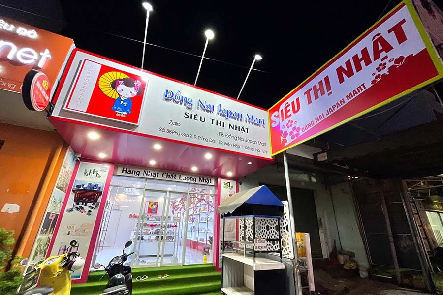 Thiết kế bạt quảng cáo Quy Nhơn theo yêu cầu – Giải pháp thu hút khách hàng hiệu quả 6 Thiết kế bạt quảng cáo Quy Nhơn theo yêu cầu