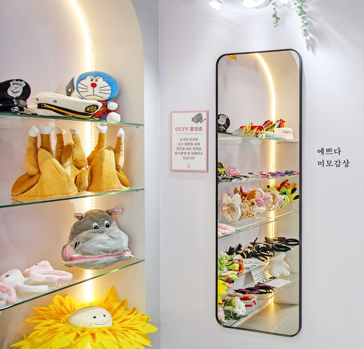 Dịch vụ thiết kế thi công photobooth chuyên nghiệp Quảng Bình uy tín 2026 1 thiet-ke-thi-cong-photobooth-chuyen-nghiep.
