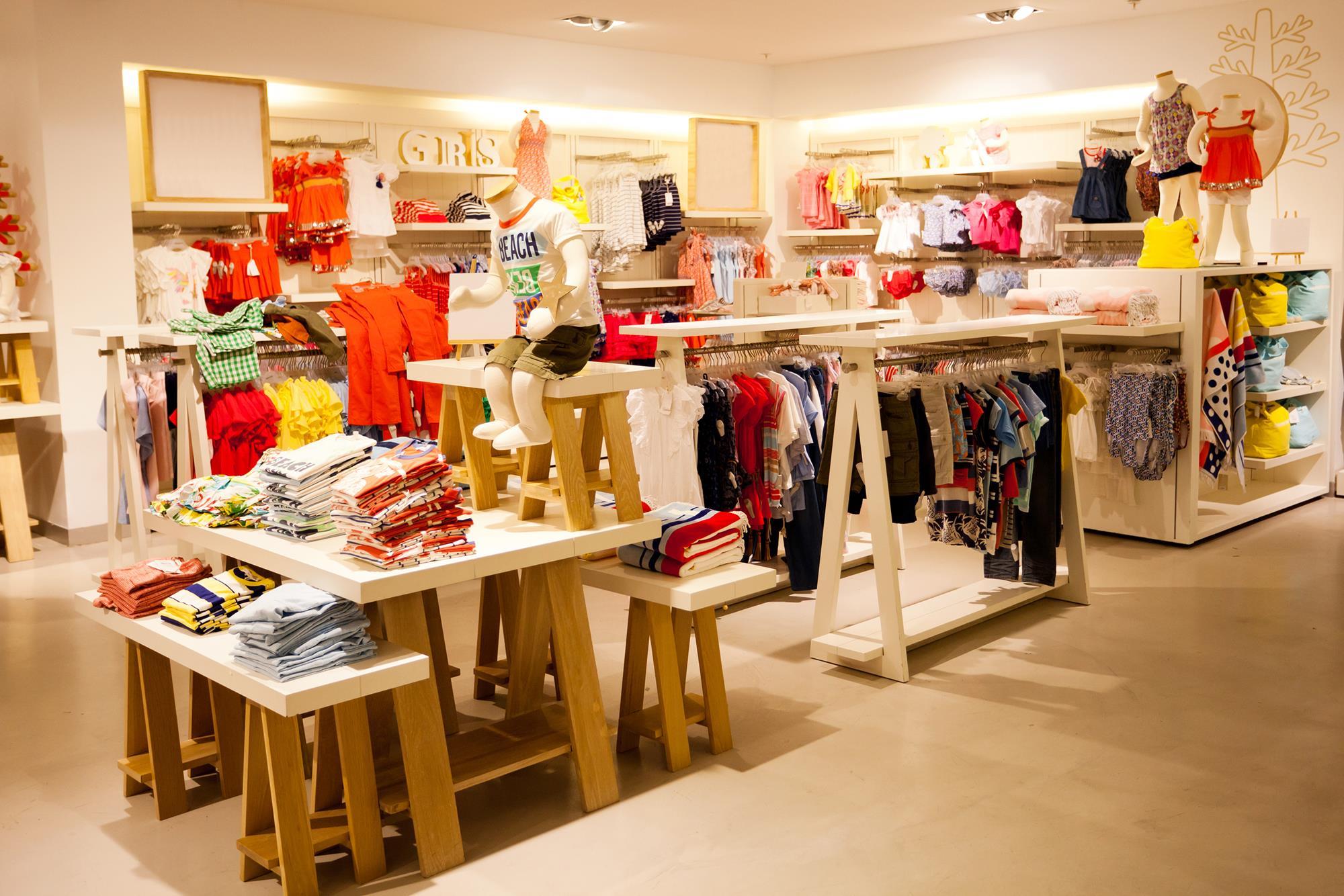 Thiết kế thi công shop quần áo mẹ và bé Đà Nẵng