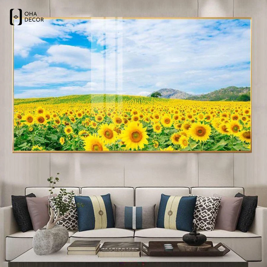 Tranh canvas hoa hướng dương cho tiệm nail Đà Lạt phù hợp với phong cách hiện đại