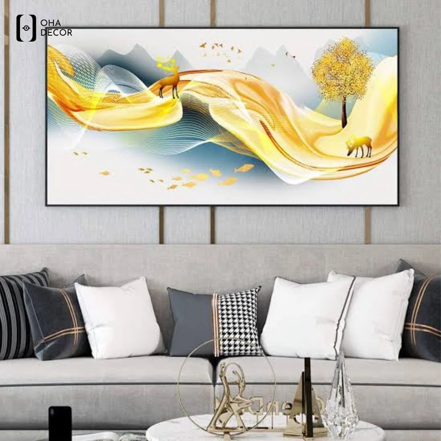 Treo tranh canvas khổ ngang phòng khách Đà Lạt phía sau sofa