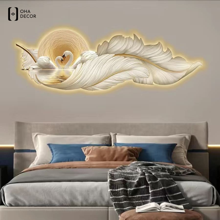 Tranh treo đầu giường lông vũ viền led Long Xuyên điểm nhấn lung linh cho giấc ngủ ngon 5 Độ bền vượt trội cùng thời gian với tranh treo đầu giường lông vũ viền led long xuyên
