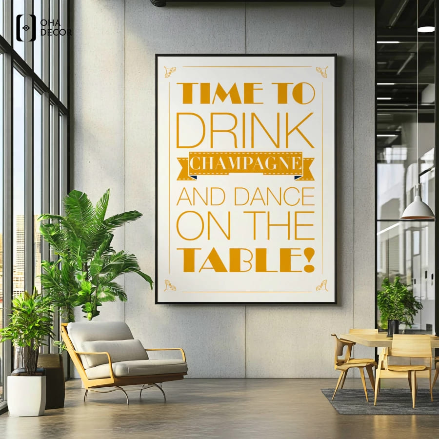 Treo tranh vintage cafe long xuyên cạnh bàn đơn tạo điểm tựa thị giác êm dịu cho khách